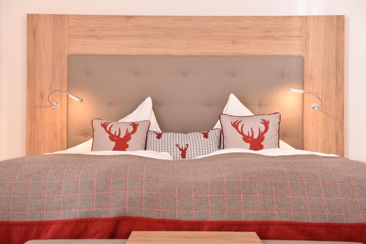 Hotel Kaiserpfalz พาเดอร์บอร์น ภายนอก รูปภาพ